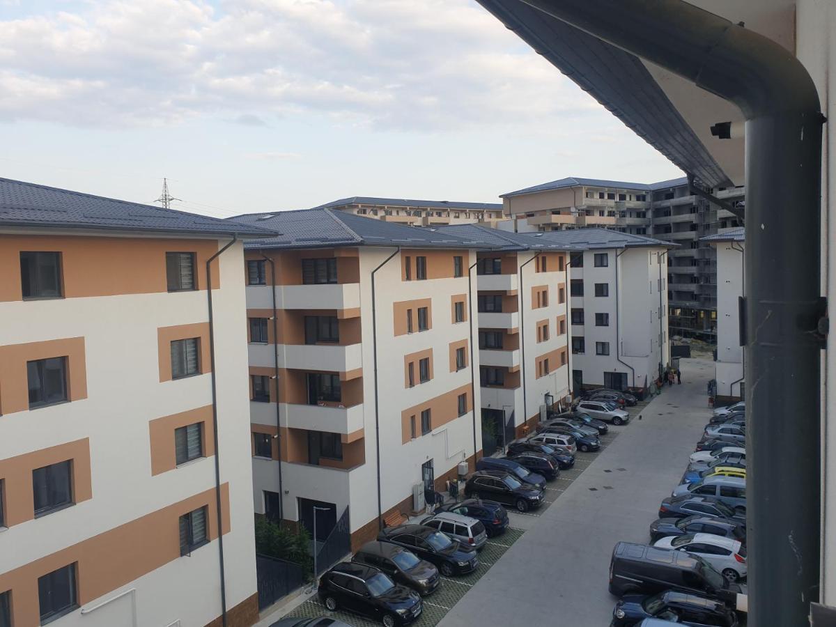 Apartament Dem Radulescu Langa Strand Ramnicu Valcea Exterior foto