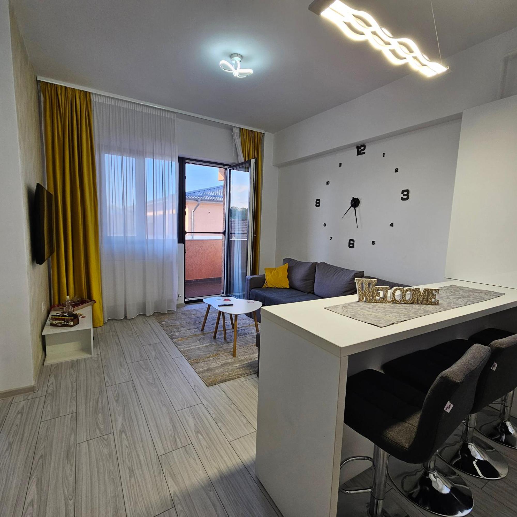 Apartament Dem Radulescu Langa Strand Ramnicu Valcea Exterior foto